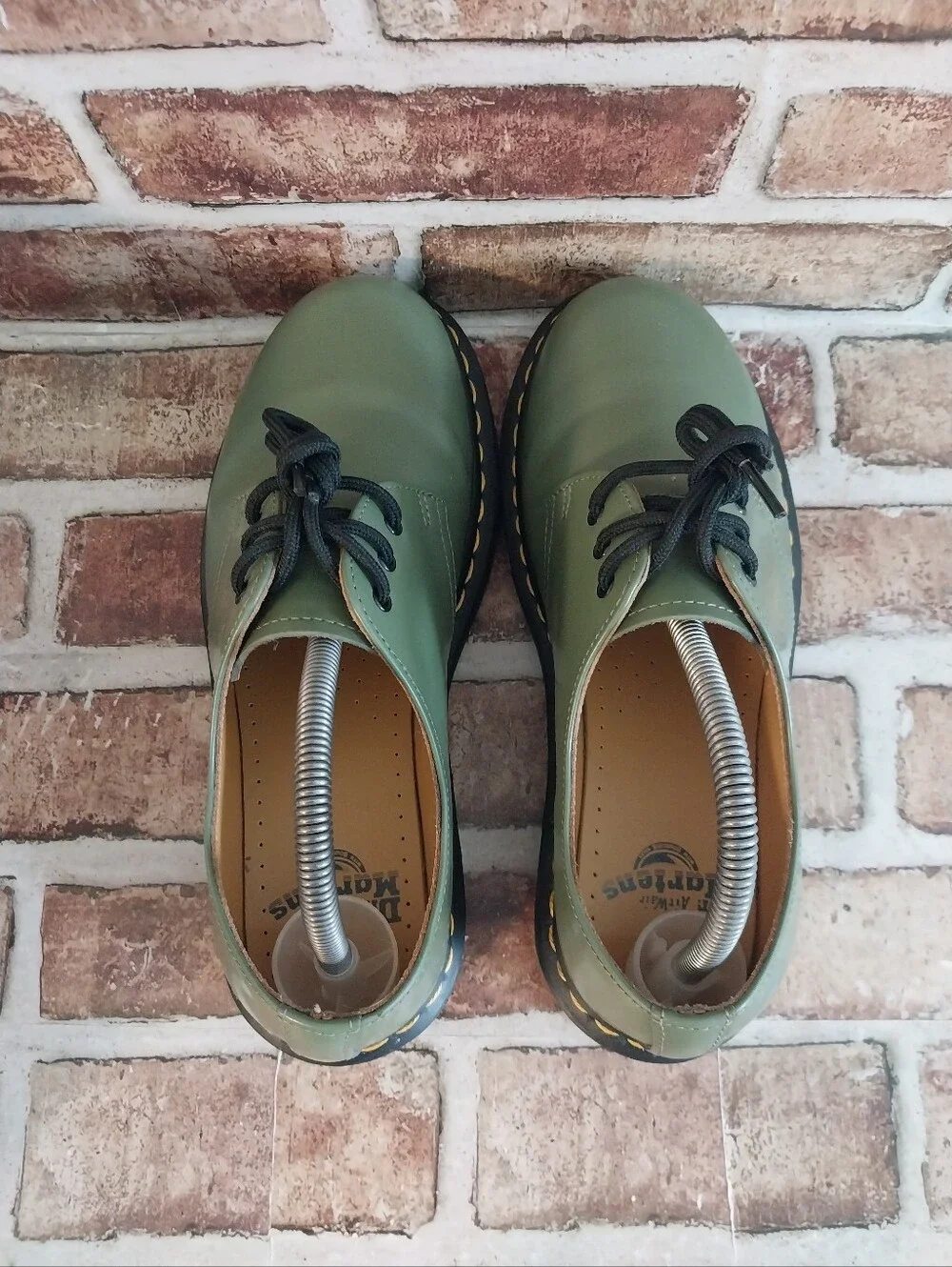 Pre-owned Dr. Martens 1461
